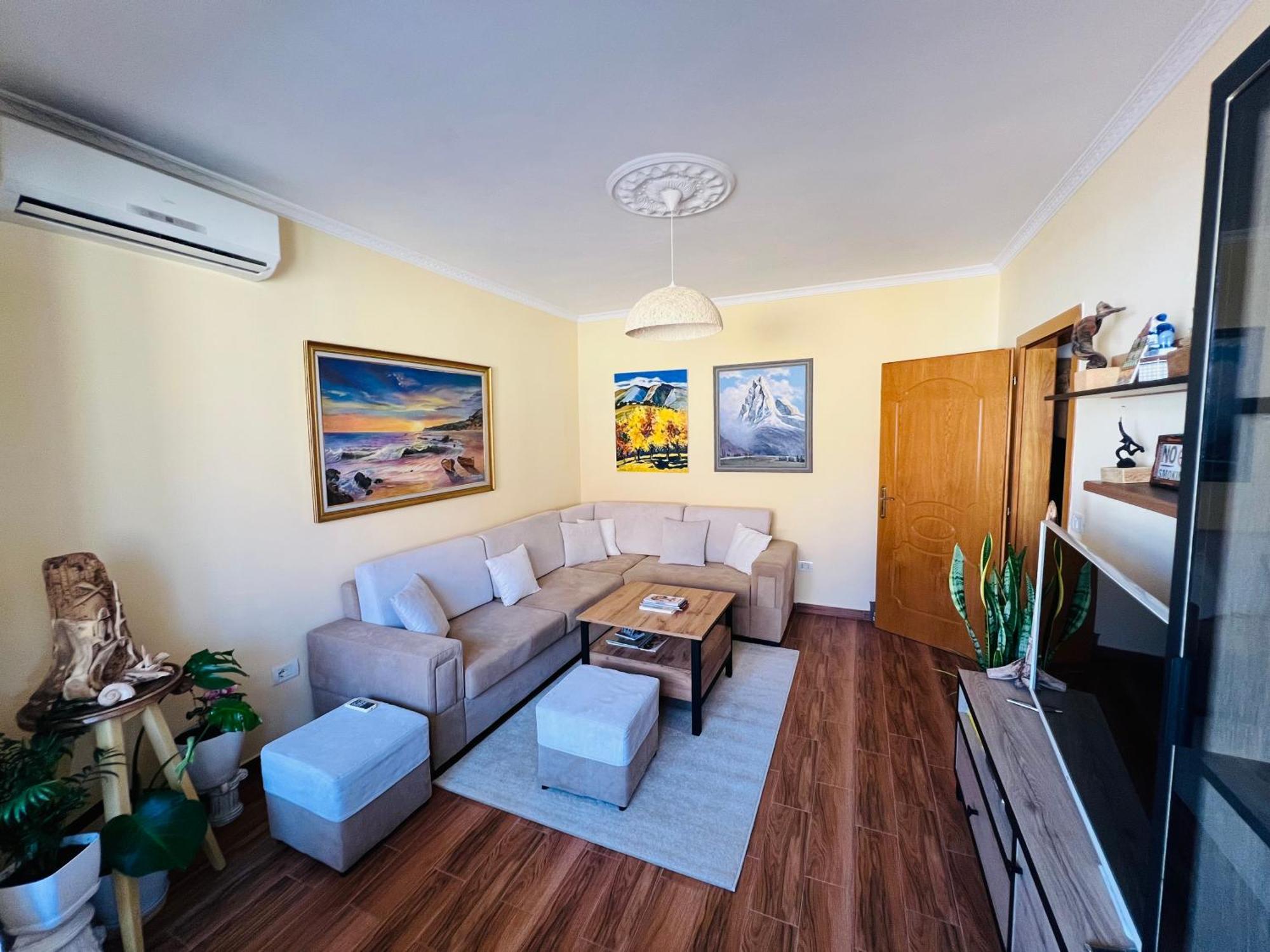 Cozy Central Apartment Tirana Exterior foto